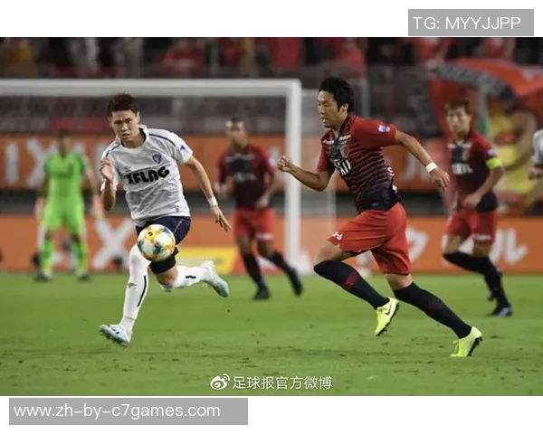 深度解读当代足球巨星成长轨迹与竞技风格全面剖析